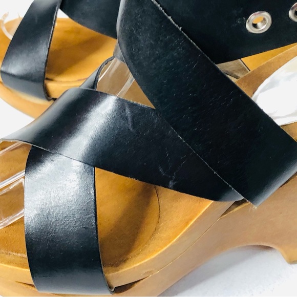 Micheal Kors Wrap around wood Wedge black Sandals size 8. R1 - Picture 10 of 15